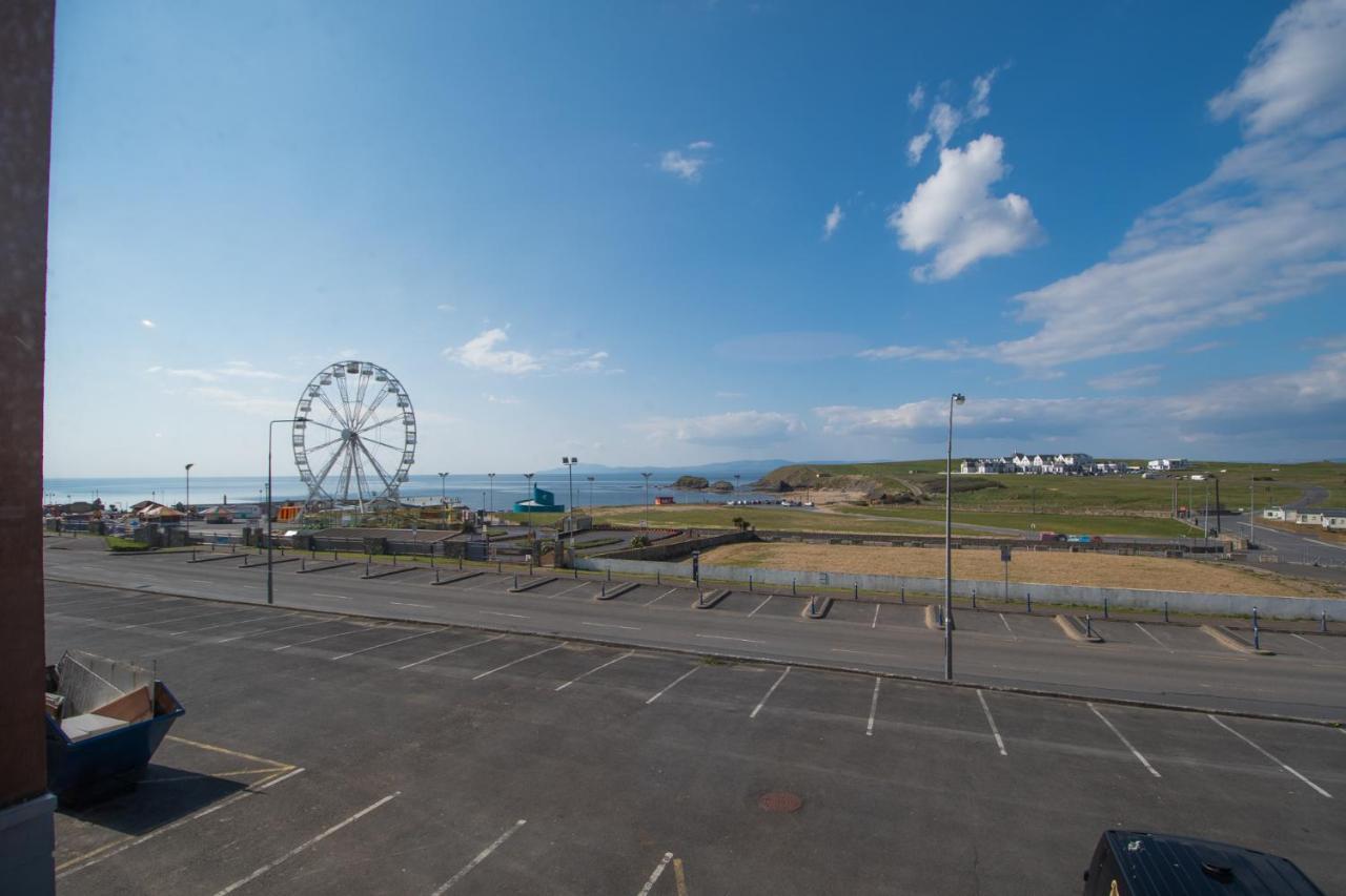 The Boutique By The Sea - Luxury 2 Bedroom With Sea Views Apartment *