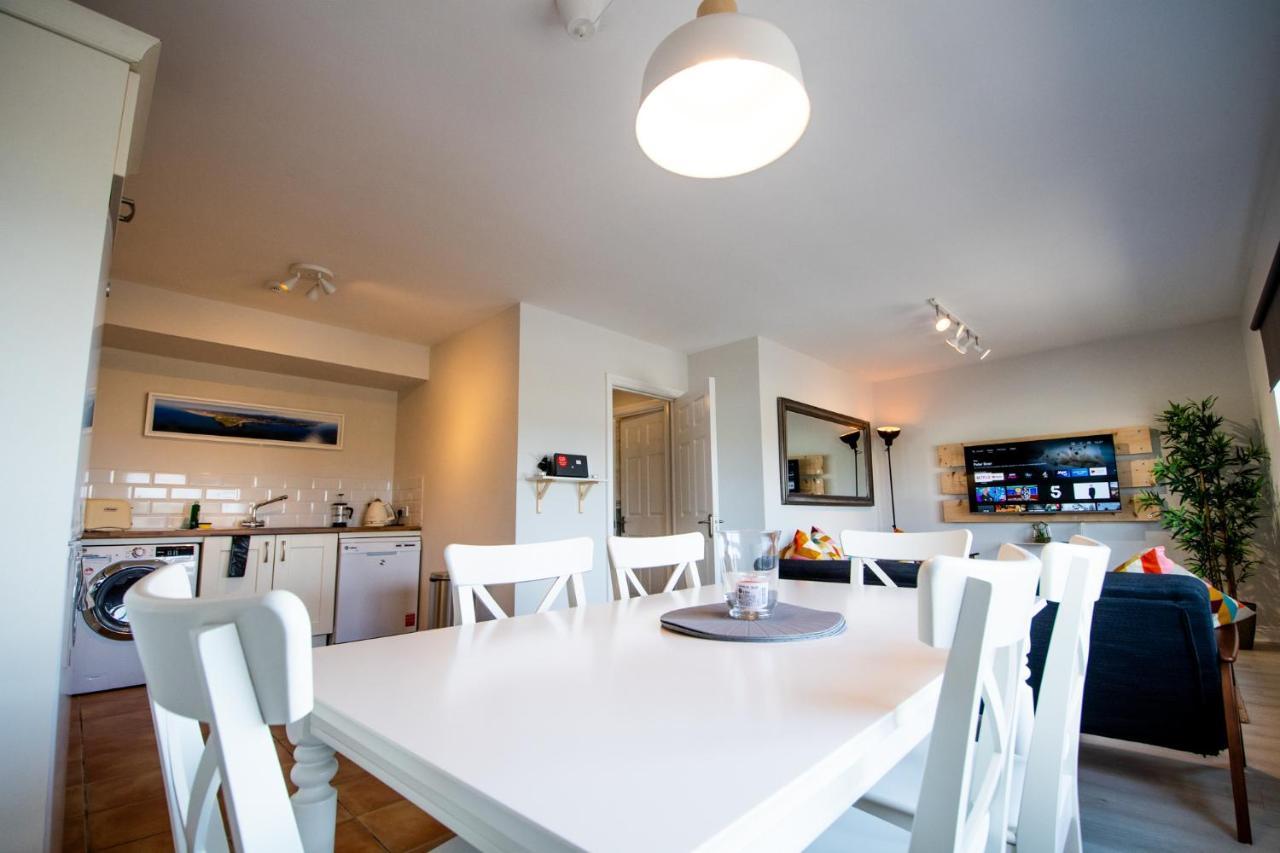 The Boutique By The Sea - Luxury 2 Bedroom With Sea Views *