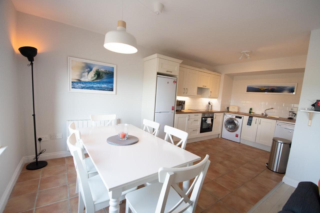 The Boutique By The Sea - Luxury 2 Bedroom With Sea Views Apartment *