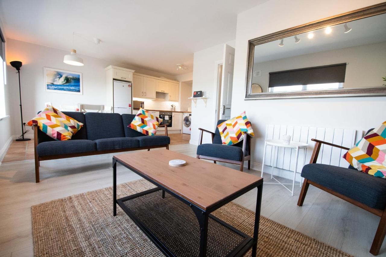 The Boutique By The Sea - Luxury 2 Bedroom With Sea Views Apartment *